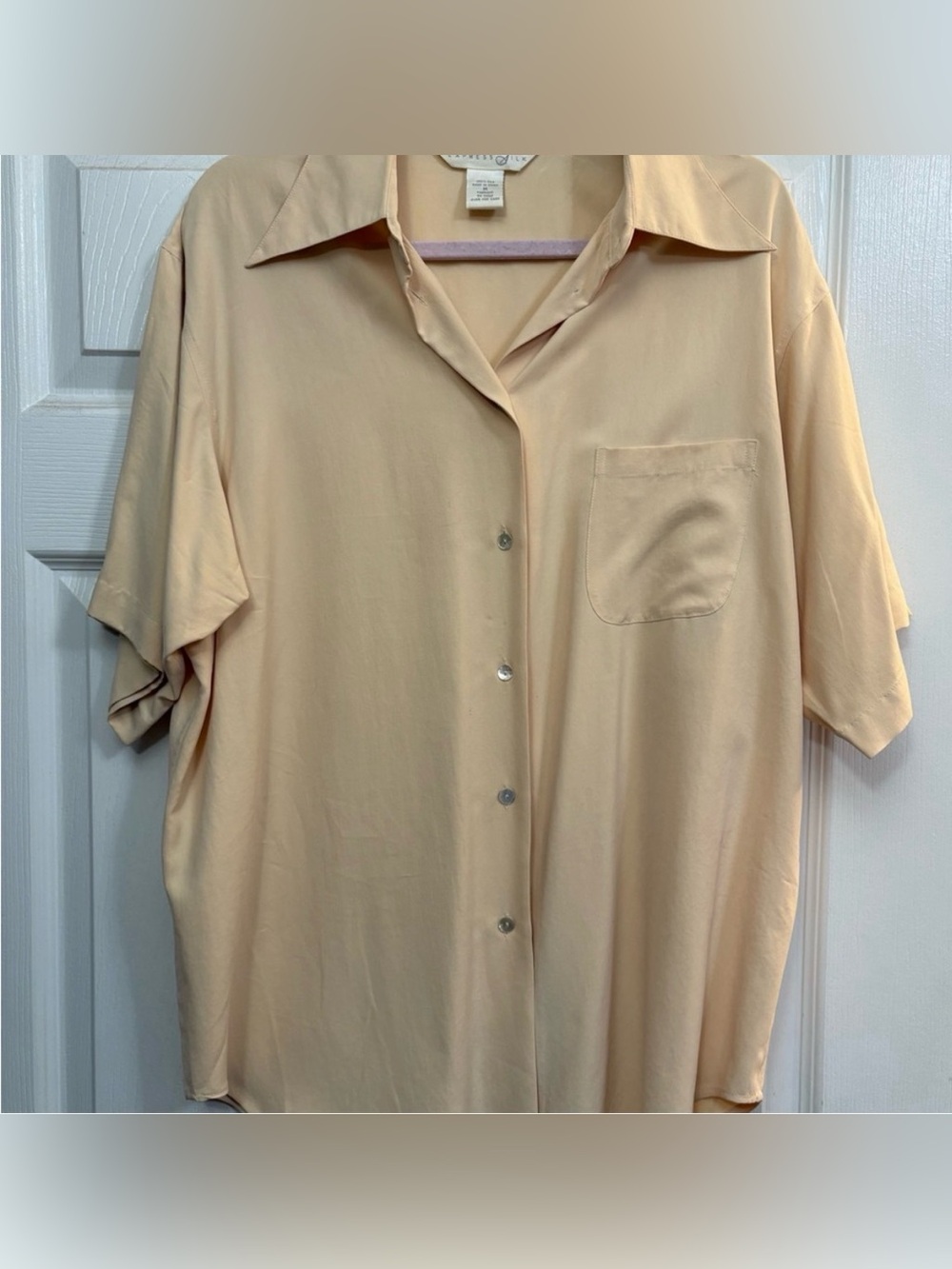 100% silk Express Silk short sleeve button down shirt blouse top cream vintage M